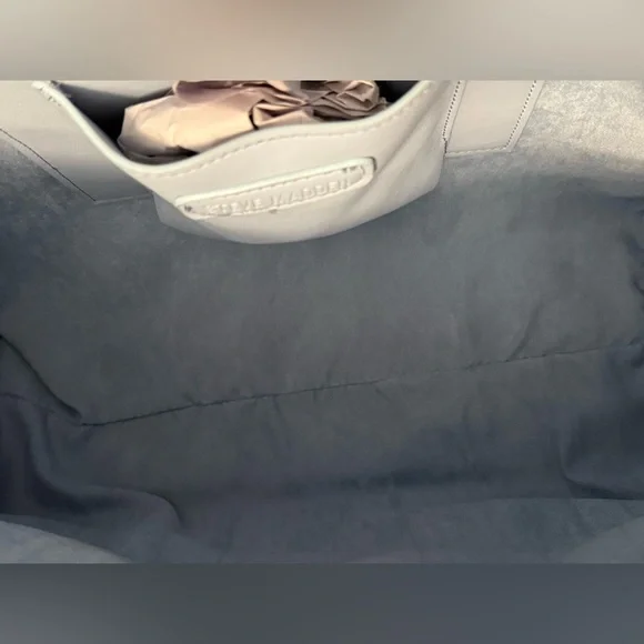 NWT Steve Madden BWEBBER-EL Light Blue Soft Faux Leather Tote w/Adjustable Strap - Picture 7 of 15